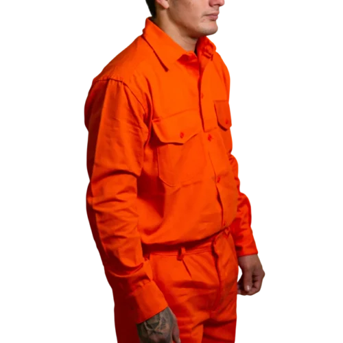 CAMISA Y PANTALON DE GABARDINA