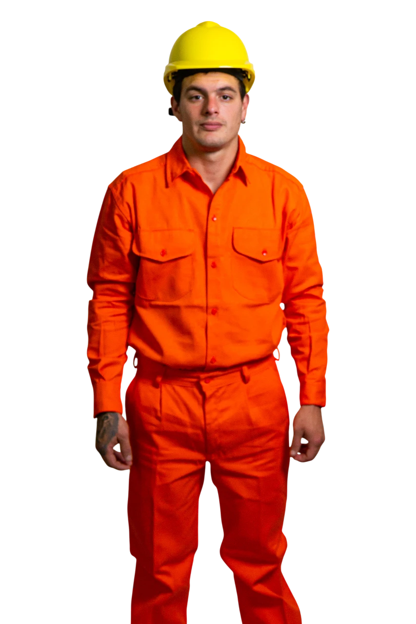 CAMISA Y PANTALON DE GABARDINA